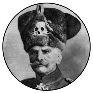 Le Général Von Mackensen, Ministre délégué à la Communication Participative du Gouvernement Militaire